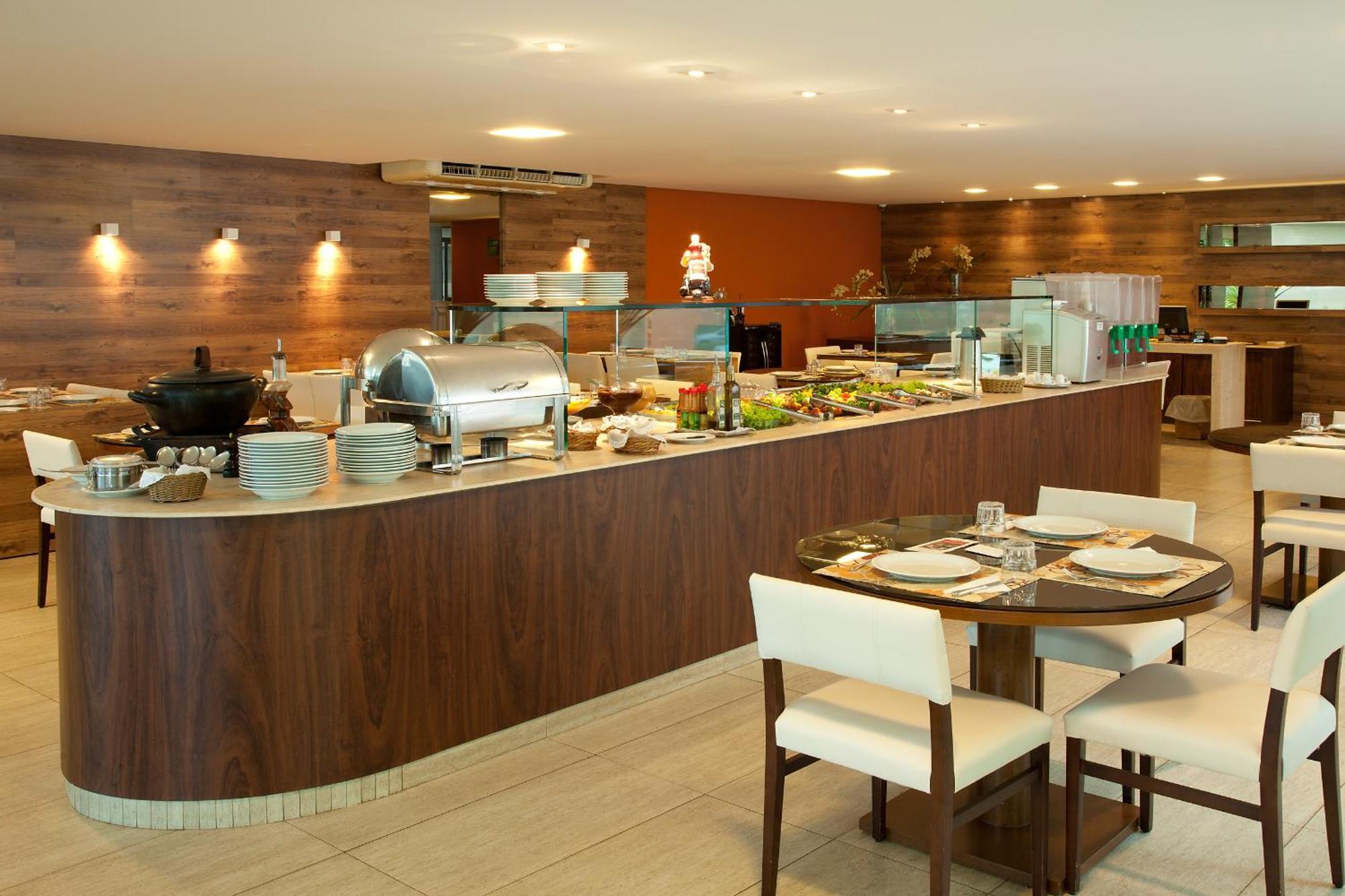 Indaia Park Hotel Кампу-Гранди Экстерьер фото